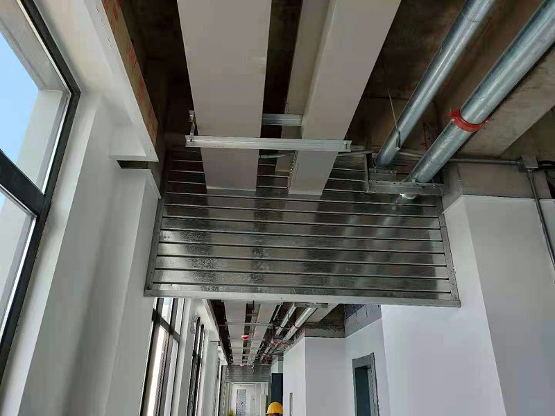 鋼質(zhì)擋煙垂壁